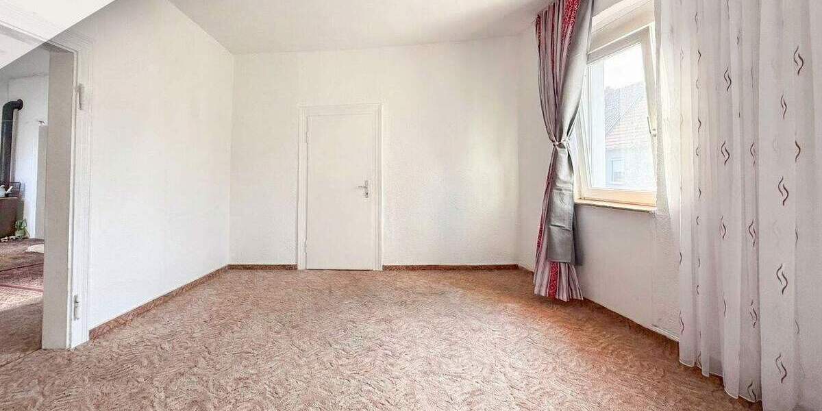Mehrfamilienhaus, Wohnhaus Graben-Neudorf Neudorf - 7 Zimmer, 181 m&sup2;, 250.000&euro; | Angebot:26410048