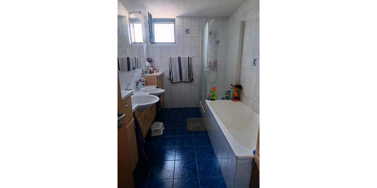 Mehrfamilienhaus, Wohnhaus Pfinztal - 9 Zimmer, 210 m&sup2;, 660.000&euro; | Angebot:26083230