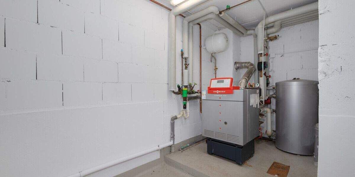 Solide DHH in begehrter Lage mit Garage, ohne Garten aber Ausbaureserve im DG! 5 zimmer