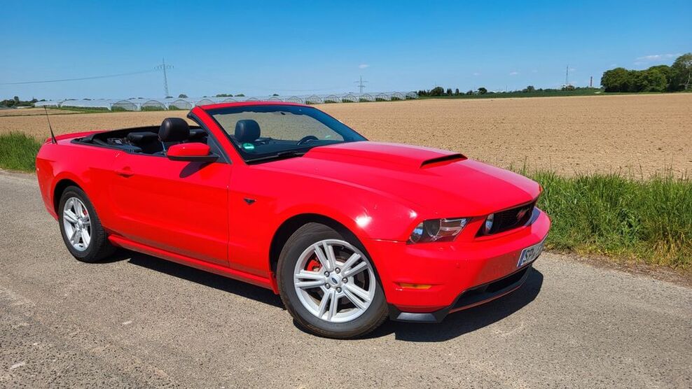Ford Mustang 89.000 km 15.990 € Römerberg, Pfalz 67354