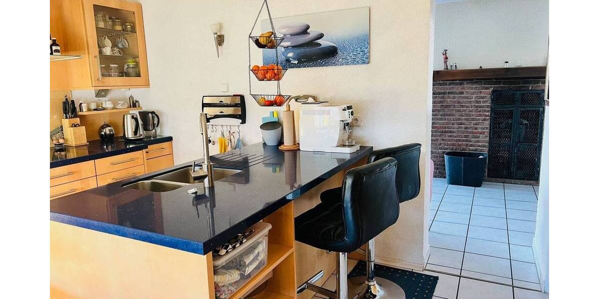 Einfamilienhaus Waghäusel Kirrlach - 7 Zimmer, 250 m&sup2;, 725.000&euro; | Angebot:25669529