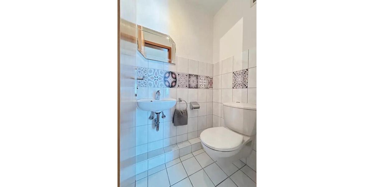Etagenwohnung Ettlingen - 4 Zimmer, 93 m&sup2;, 1.200&euro; | Angebot:26414138