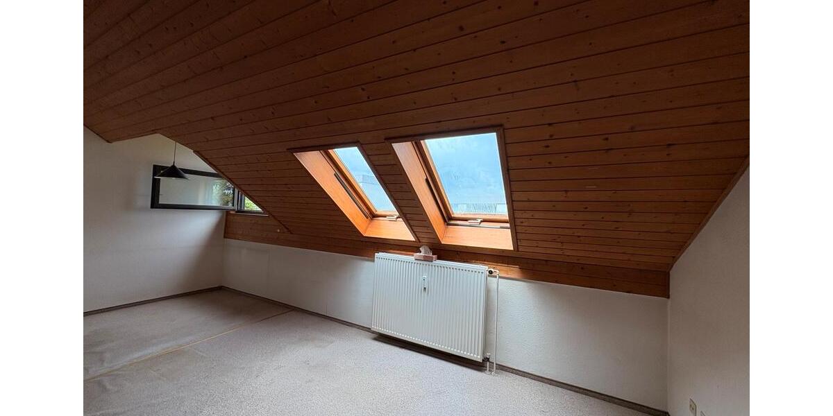 Dachgeschoßwohnung Pforzheim Büchenbronn - 2.5 Zimmer, 55 m&sup2;, 140.000&euro; | Angebot:27096349