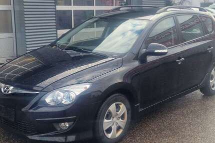 Hyundai i30 208.000 km 3.998 &euro; Landau 76829