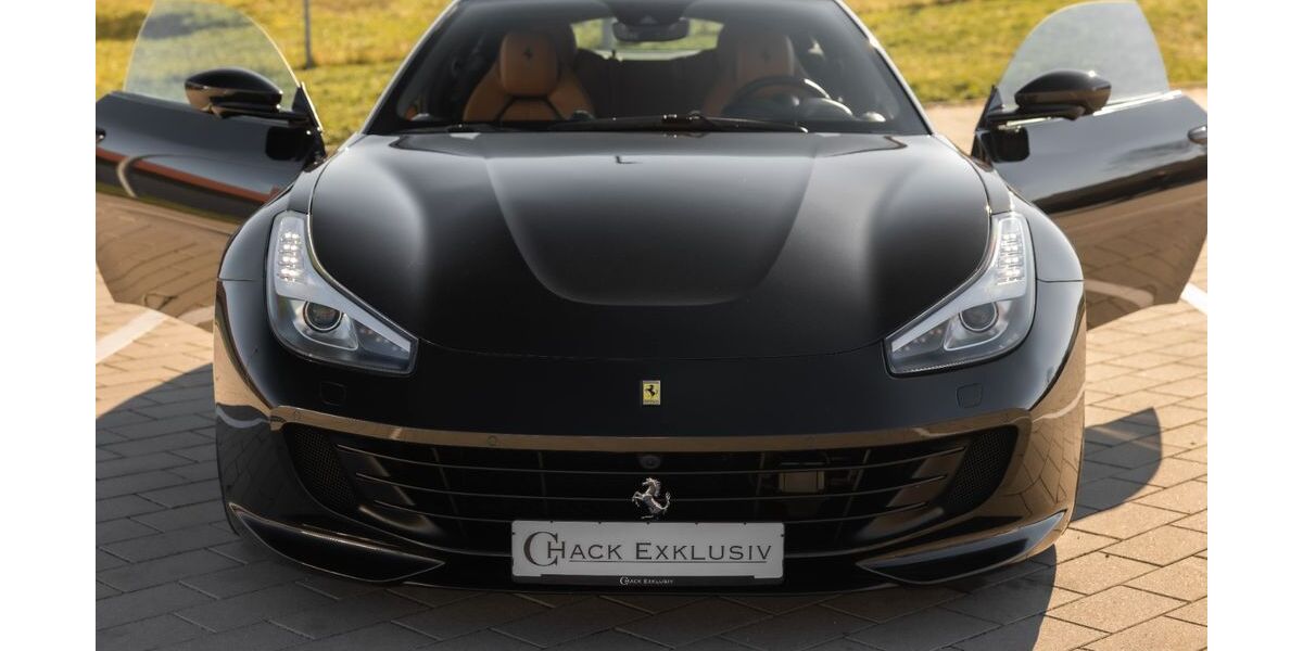 Ferrari GTC4Lusso 7.900 km 237.881 &euro; Oberderdingen 75038