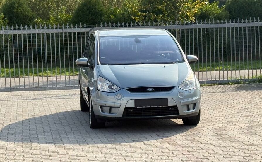 Ford S-Max 360.000 km 1.999 € Kandel 76870
