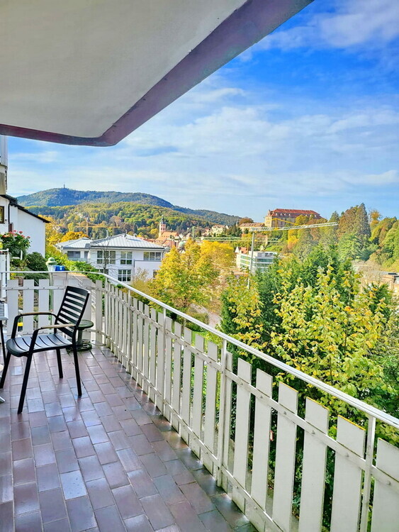 Schöne 4-Zimmer Wohnung mit sonnigem Balkon in Zentrumslage 4 zimmer