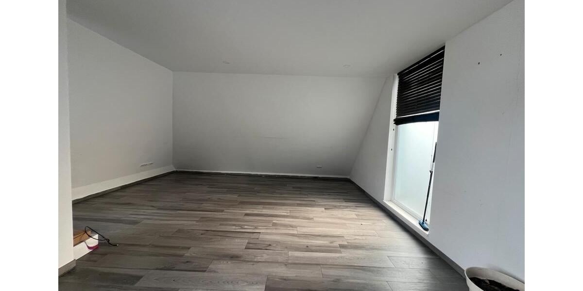 Dachgeschoßwohnung Pforzheim Büchenbronn - 3 Zimmer, 107 m&sup2;, 390.000&euro; | Angebot:24846780