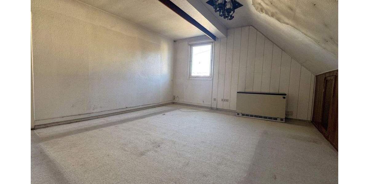 Mehrfamilienhaus, Wohnhaus Birkenfeld Gräfenhausen - 8 Zimmer, 233 m&sup2;, 399.000&euro; | Angebot:25879356