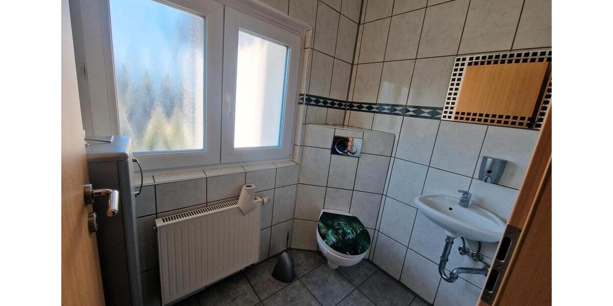Etagenwohnung Bretten - 3 Zimmer, 95 m&sup2;, 1.100&euro; | Angebot:26411652