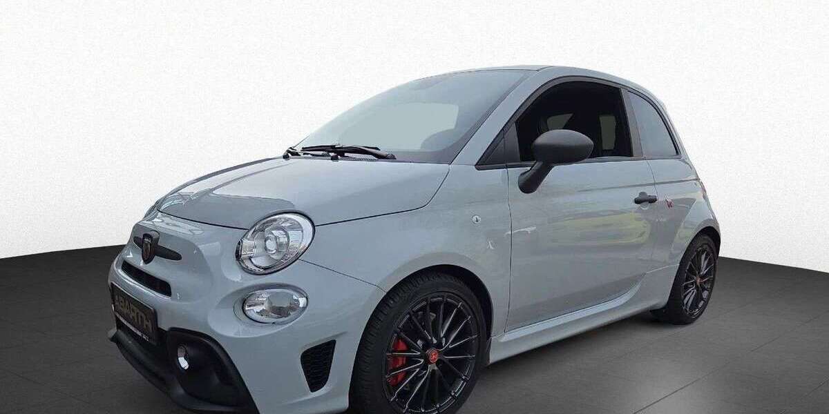 Abarth 695 9.350 km 25.990 &euro; Pforzheim 75179
