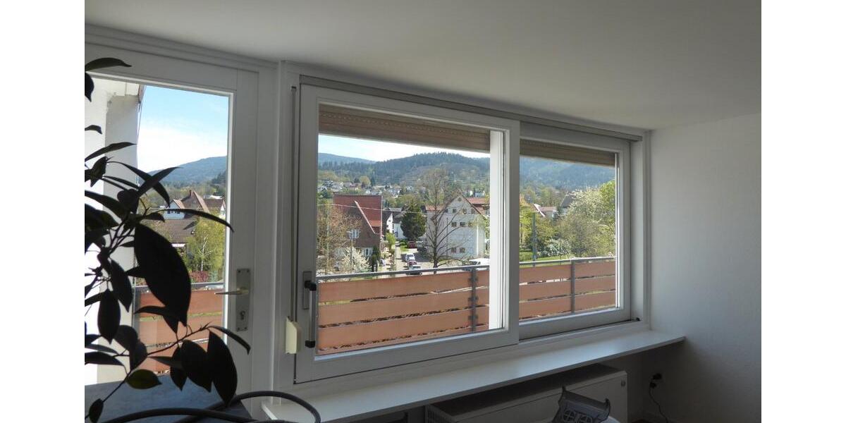 Etagenwohnung Gernsbach - 5 Zimmer, 145 m&sup2;, 1.250&euro; | Angebot:26137203