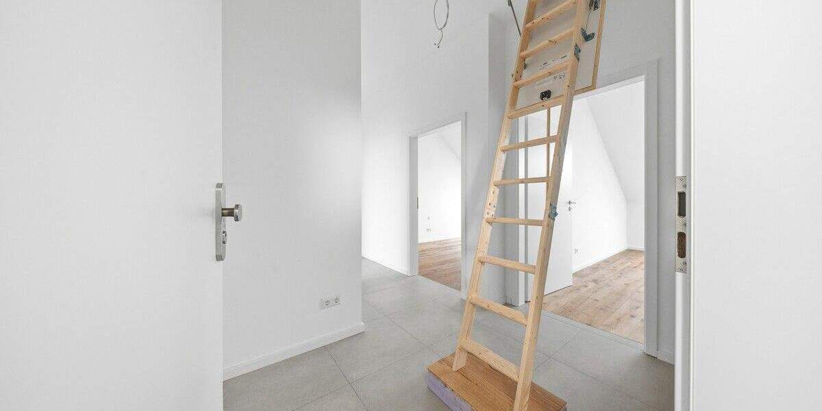 BLICKFANG: DG-Neubauwohnung mit 4 Zimmern, 2 Stellplätzen und Balkon mit wunderschöner Aussicht 4 zimmer