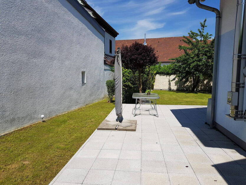 Provisionsfreie 5,5-Zimmer DHH in Helmsheim zu verkaufen