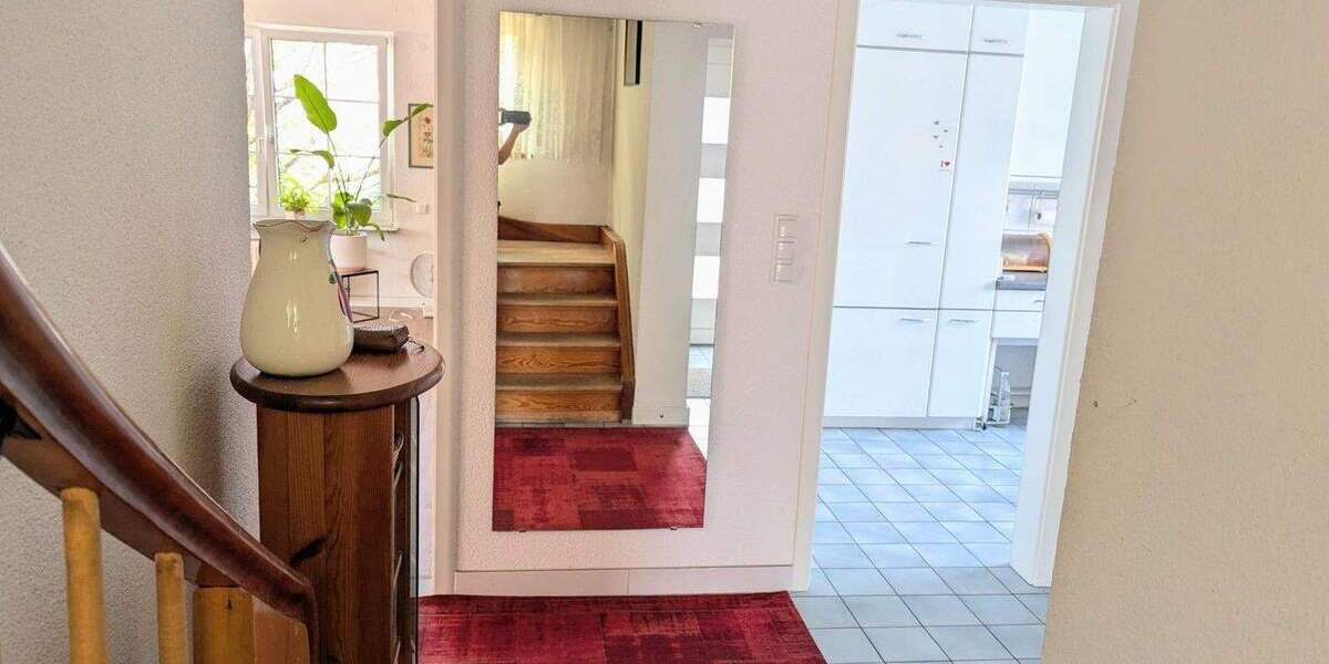 Einfamilienhaus Niefern-Öschelbronn Niefern - 7 Zimmer, 190 m&sup2;, 590.000&euro; | Angebot:25738400