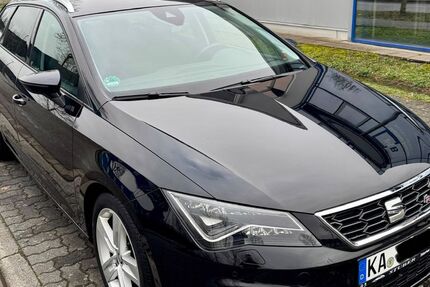 Seat Leon 121.300 km 13.700 &euro; Karlsruhe 76137