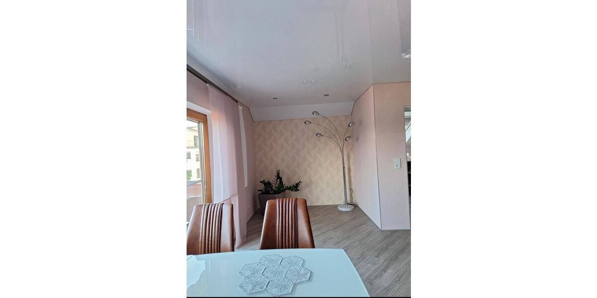 Dachgeschoßwohnung Bretten - 3.5 Zimmer, 100 m&sup2;, 299.000&euro; | Angebot:27085457