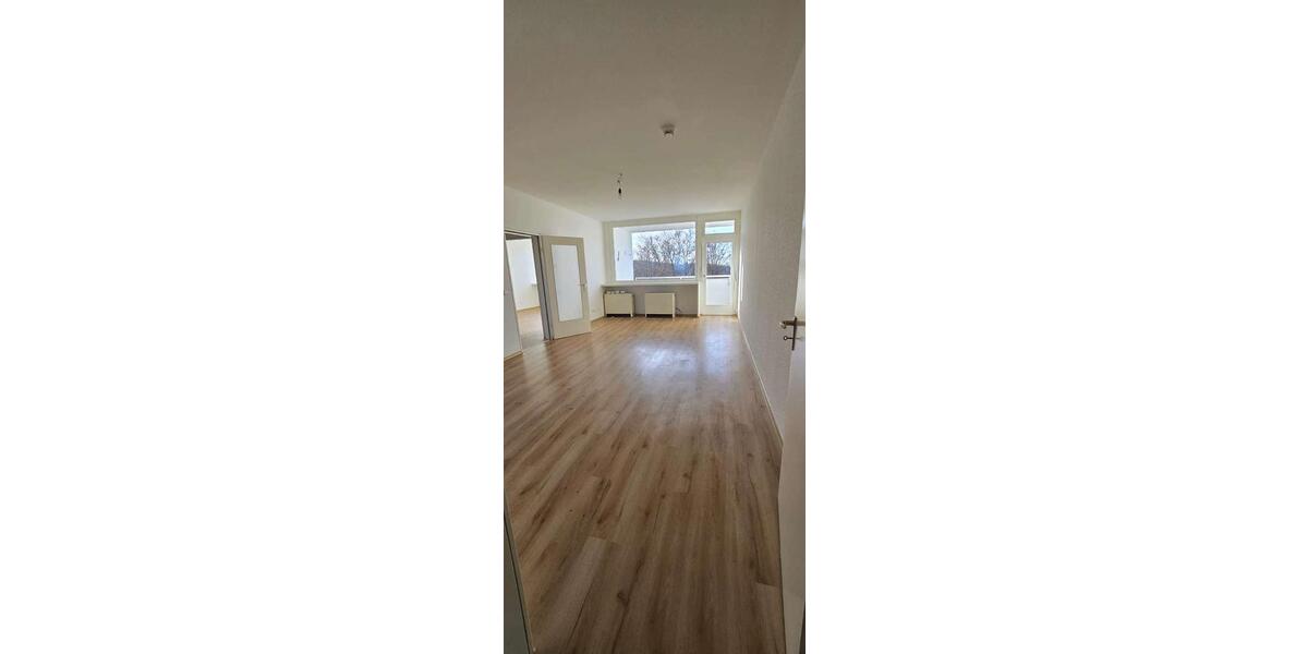 Renovierte 3-Zimmer Wohnung mit Balkon [VAC-18750] 3 zimmer