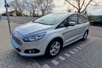 Ford S-Max 165.560 km 13.999 € Pforzheim 75177