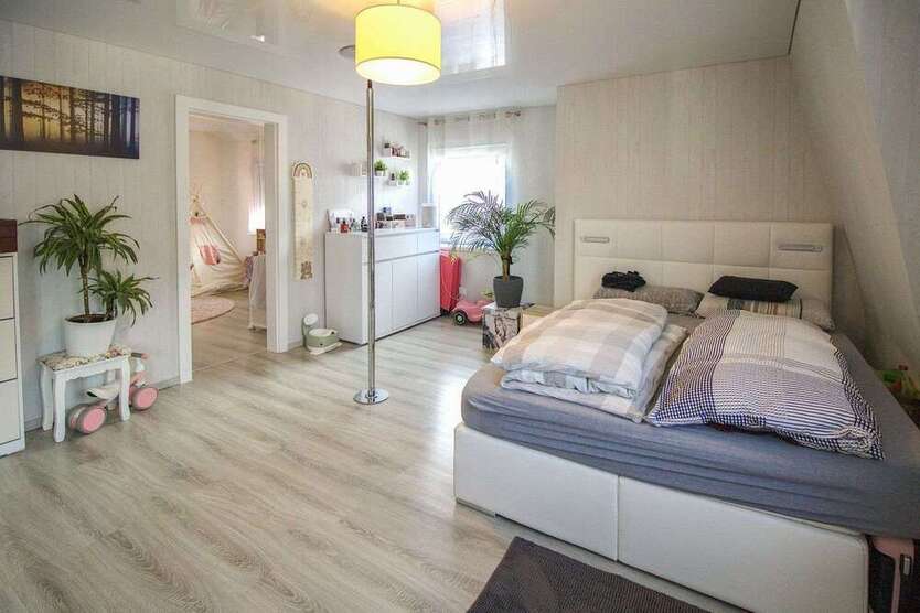 Wohnung zum Kaufen in Bad Wildbad 185.000 € 106.97 m²