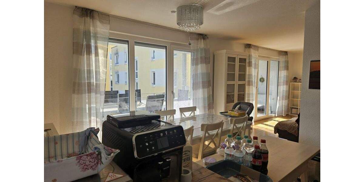 Etagenwohnung Rastatt - 3 Zimmer, 93 m&sup2;, 1.100&euro; | Angebot:25691559