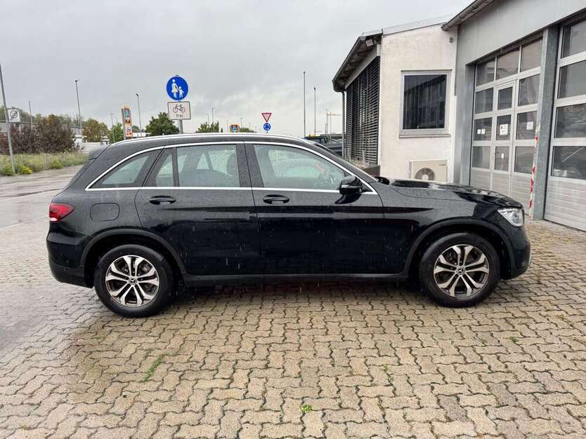 Mercedes-Benz GLC 300 201.600 km 24.990 € Karlsdorf 76689