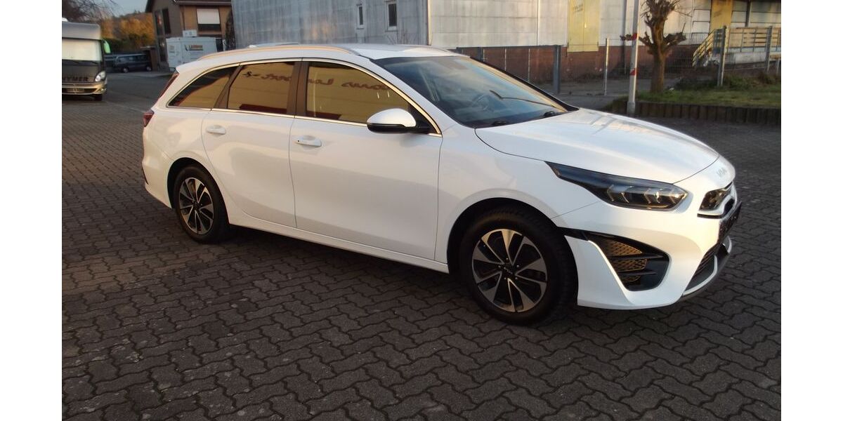 Kia ceed Sportswagon 90.500 km 17.400 &euro; Bruchsal 76646