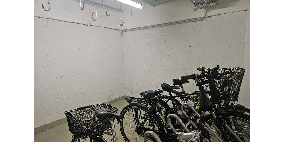 Etagenwohnung Rastatt - 3 Zimmer, 93 m&sup2;, 1.100&euro; | Angebot:25691559