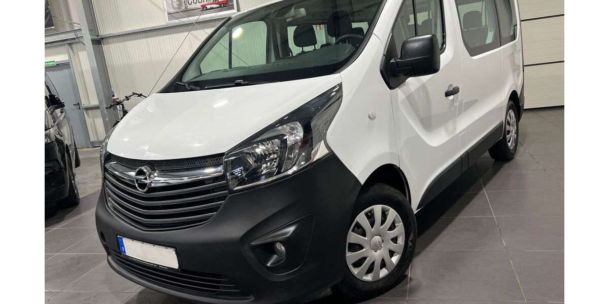 Opel Vivaro 157.000 km 17.495 &euro; Bretten 75015