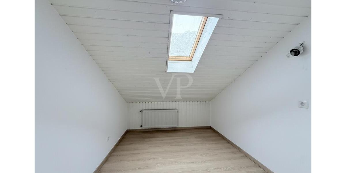 Maisonettenwohnung Ispringen - 5 Zimmer, 212 m&sup2;, 1.800&euro; | Angebot:24770668