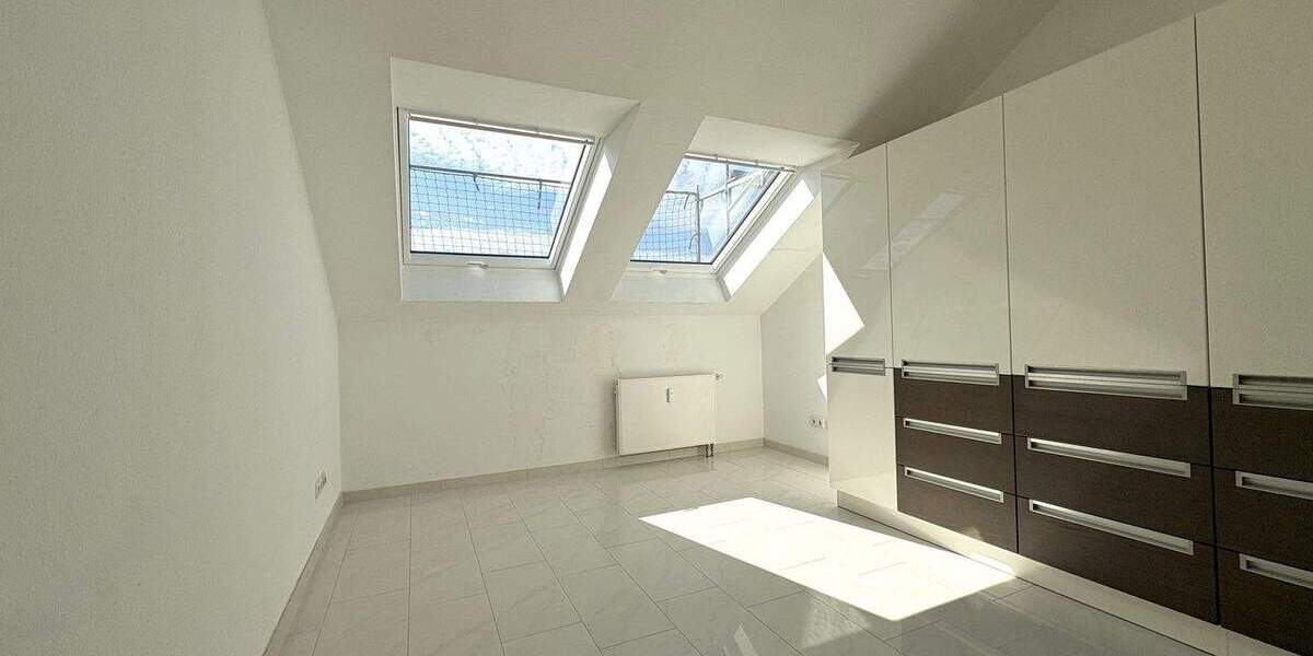 Etagenwohnung Bretten - 3 Zimmer, 104 m&sup2;, 369.000&euro; | Angebot:25837704