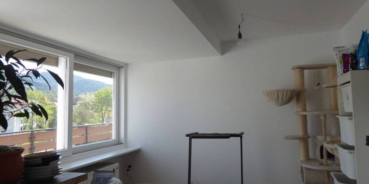 Etagenwohnung Gernsbach - 5 Zimmer, 145 m&sup2;, 1.375&euro; | Angebot:26816178