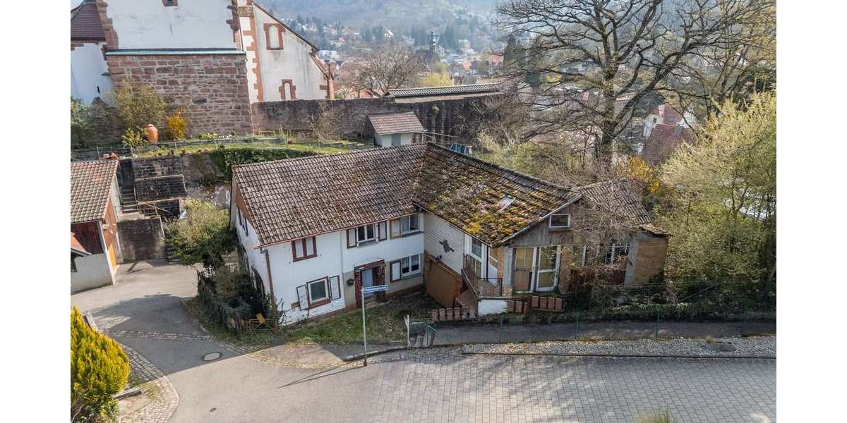 Einfamilienhaus Gernsbach - 6 Zimmer, 142 m&sup2;, 148.000&euro; | Angebot:26147773