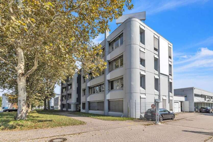 Büro in Karlsruhe 9.390,98 € 1252.13 m²