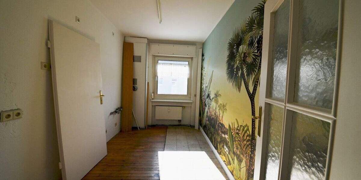 Etagenwohnung Karlsruhe Innenstadt-West - 2 Zimmer, 61 m&sup2;, 195.000&euro; | Angebot:25602618