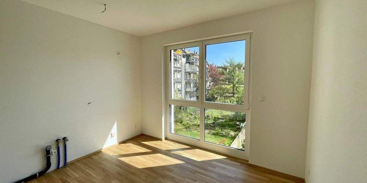 Etagenwohnung Karlsruhe Mühlburg - 2 Zimmer, 77 m&sup2;, 1.175&euro; | Angebot:24859804