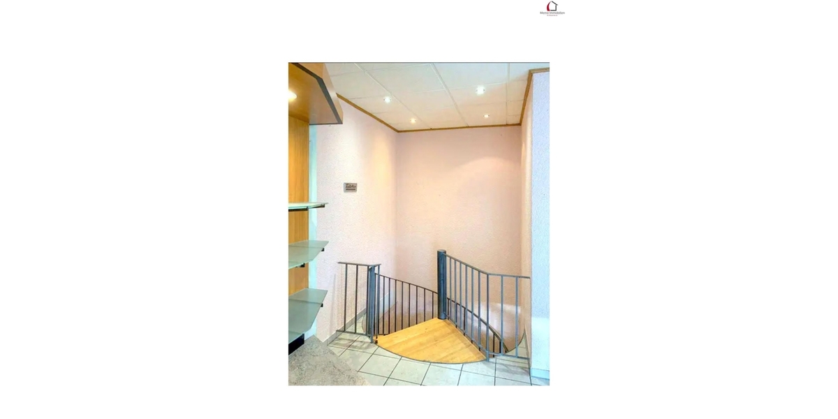 °°°° SCHNÄPPCHEN DES JAHRES 2024 : VERKAUFS,- BÜRO,- PRAXISFLÄCHE + 1,5 ZIMMER DG-WOHNUNG MIT TERRASSE°°°° - Gewerbeobjekt Karlsbad | Angebot:22699832