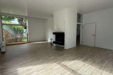 Haus Karlsruhe Durlach - 7 Zimmer, 159 m&sup2;, 2.500&euro; | Angebot:27479513