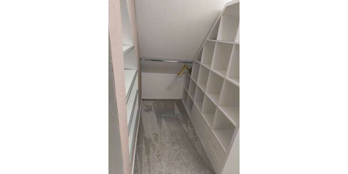 Helle Maisonette mit Dachspitze und Stellplätzen - Maisonettenwohnung Rastatt | Angebot:26302142