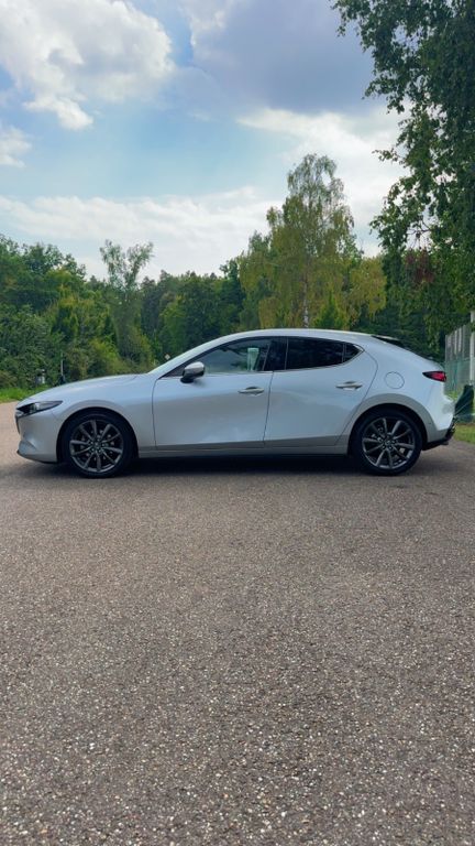 Mazda 3 36.000 km 22.700 € Niefern-Öschelbronn 75223