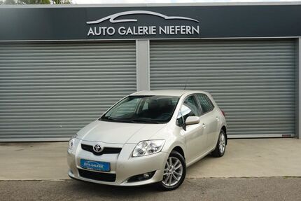 Toyota Auris 76.900 km 8.990 &euro; Niefern- Öschelbron 75223