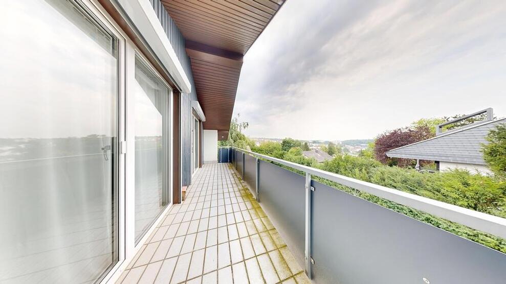 Exklusives, großes Einfamilienhaus in guter und ruhiger Ortsrand-Lage 9 zimmer