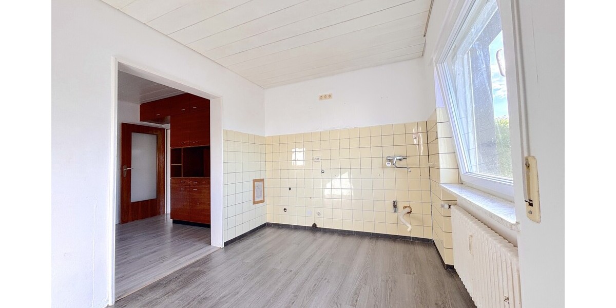 Rohdiamant: 4-Zimmerwohnung mit Balkon - Etagenwohnung Durmersheim | Angebot:26748766