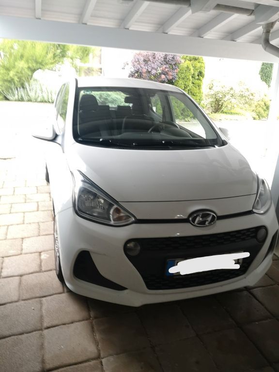 i10