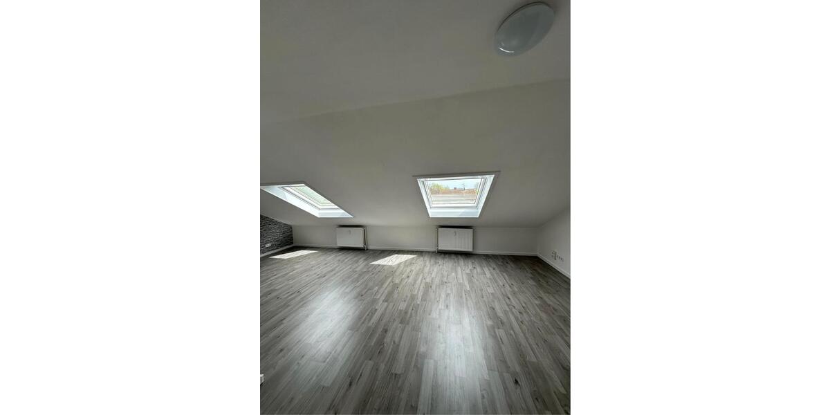 Dachgeschoßwohnung Rastatt - 2 Zimmer, 53 m&sup2;, 750&euro; | Angebot:26248969