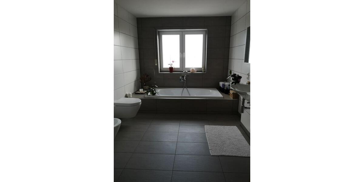 Einfamilienhaus Straubenhardt - 2 Zimmer, 220 m&sup2;, 980.000&euro; | Angebot:27144519