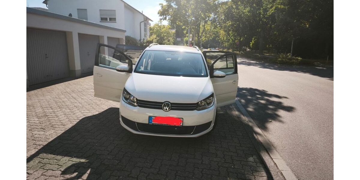 VW Touran 115.000 km 7.950 &euro; Karlsruhe 76131