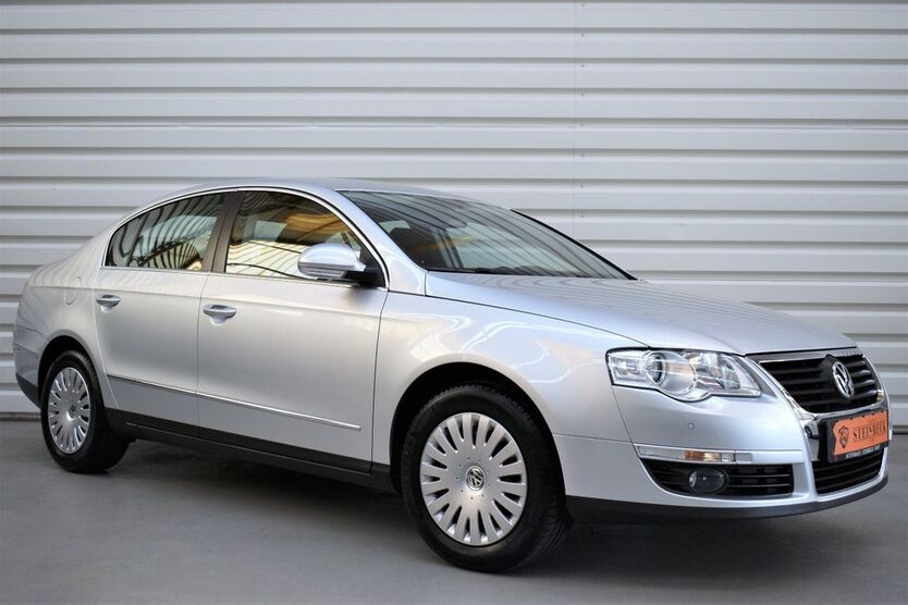 VW Passat 17.000 km 12.990 € Forst 76694