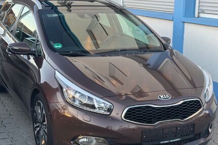 Kia ceed Sportswagon 129.000 km 8.700 &euro; pforzheim 75181