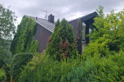 Haus Pforzheim Innenstadt - 6 Zimmer, 155 m&sup2;, 1.450&euro; | Angebot:26487782